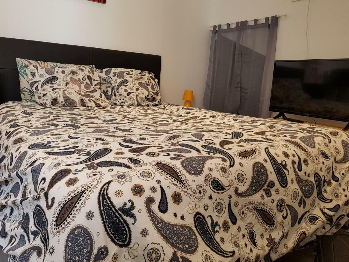 Studio Equipe Centre Ville Apartment Le Creusot Luaran gambar